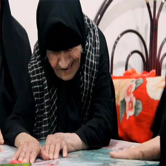 مادرانه
